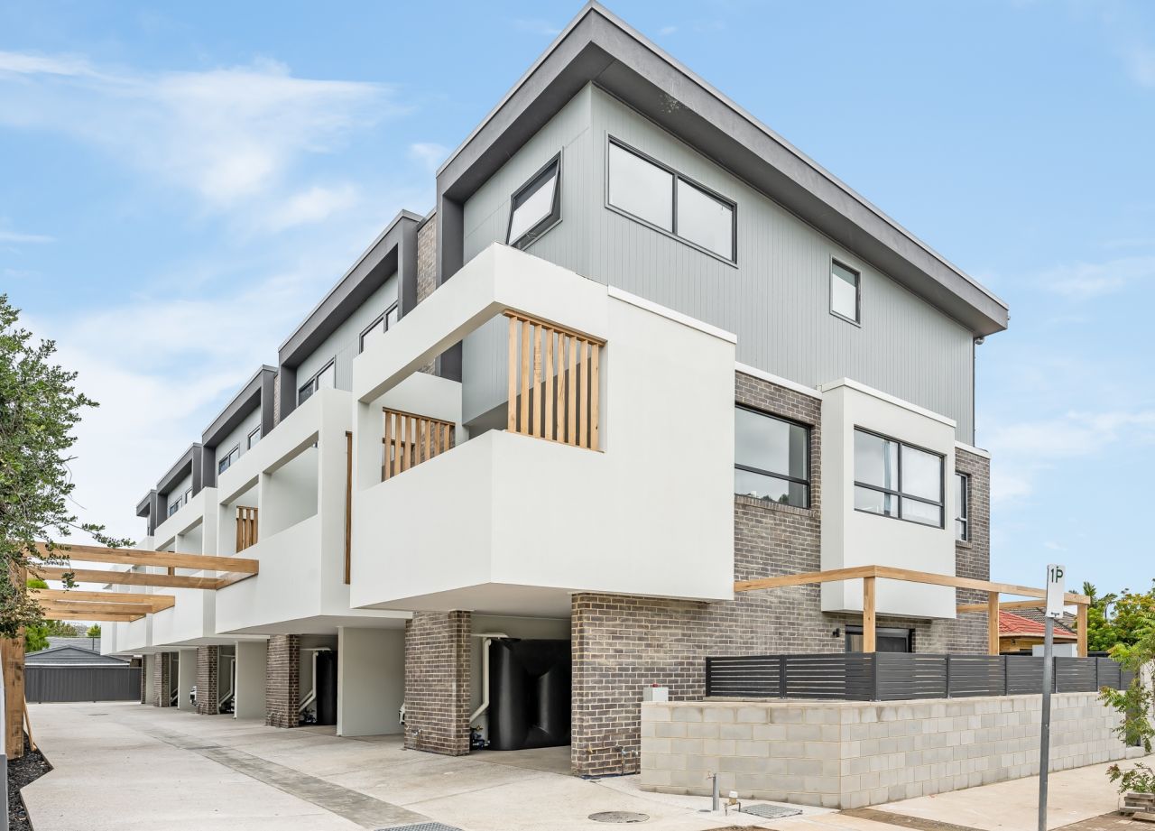 4 215 Sturt Road Seacombe Gardens 3